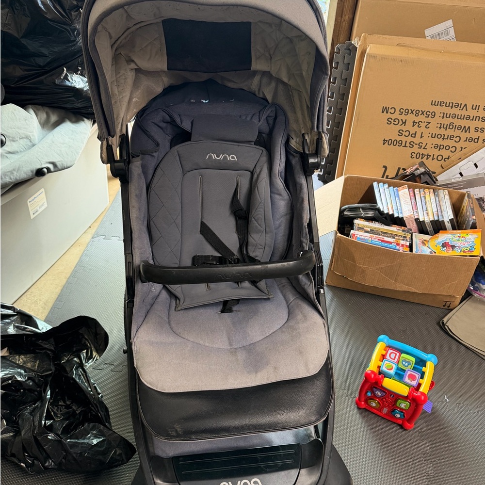 Nuna Tavo Stroller Blue (TLC or parting out)